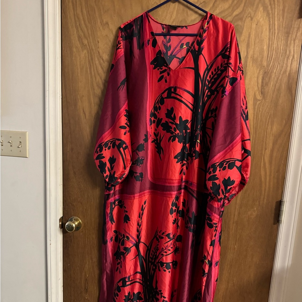 Natori Red and Black Floral Kaftan
